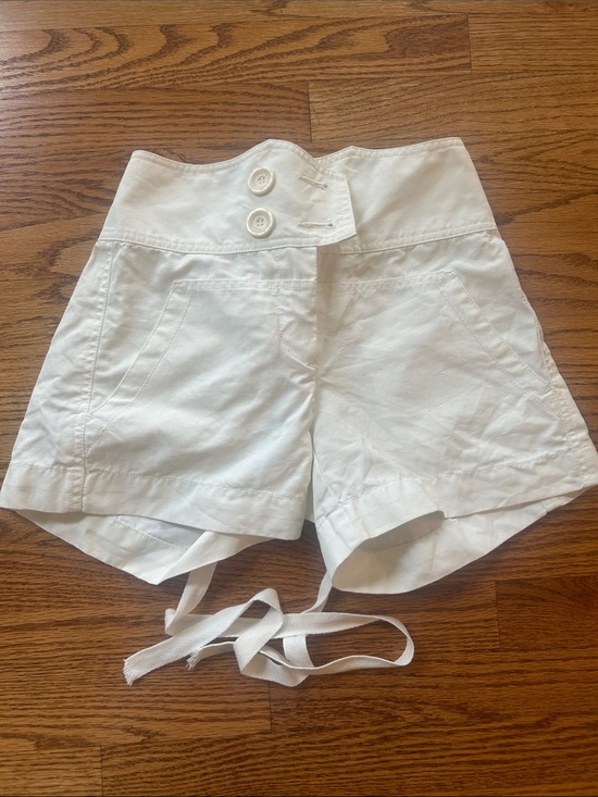 BCBGMaxAzria Pants - Vintage BCBGMaxAzria Runway White Shorts Size 2